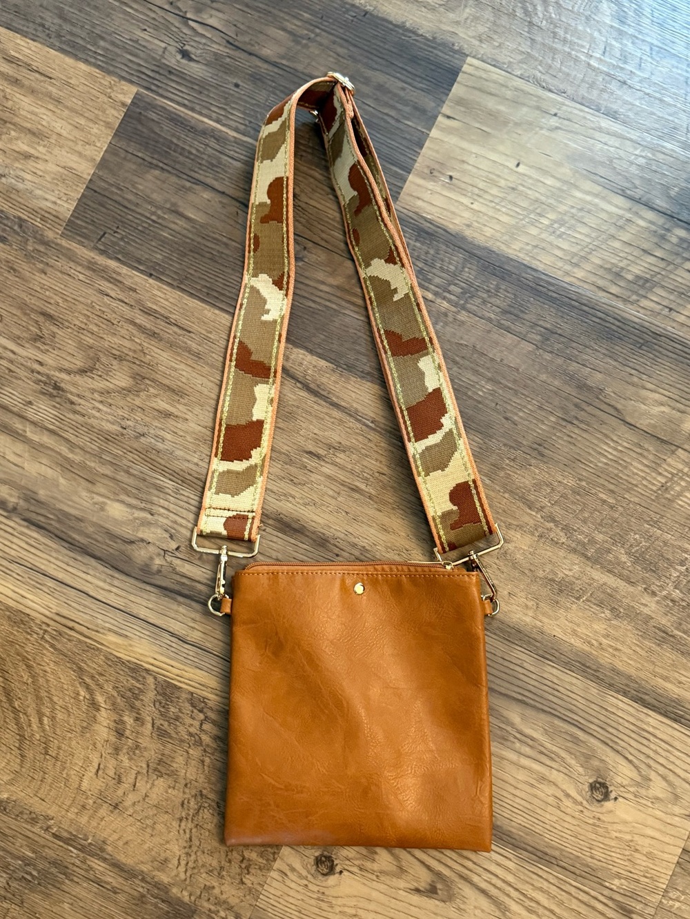 Ad•Dorned vegan leather crossbody bag/pouch w/ camo strap New - camel brown